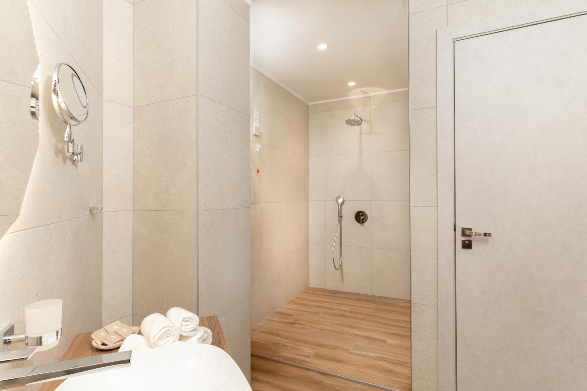 Atmosphere Balneo Hotel & Spa パヴェル・バニャ エクステリア 写真