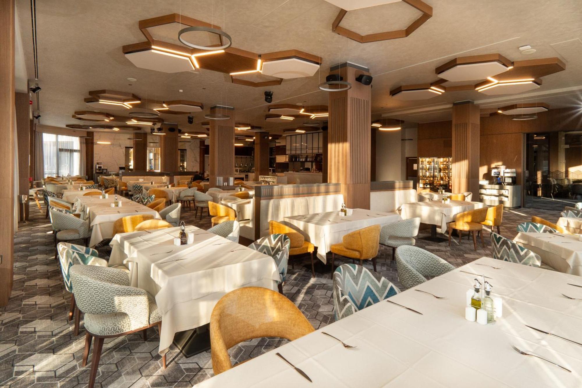 Atmosphere Balneo Hotel & Spa パヴェル・バニャ エクステリア 写真