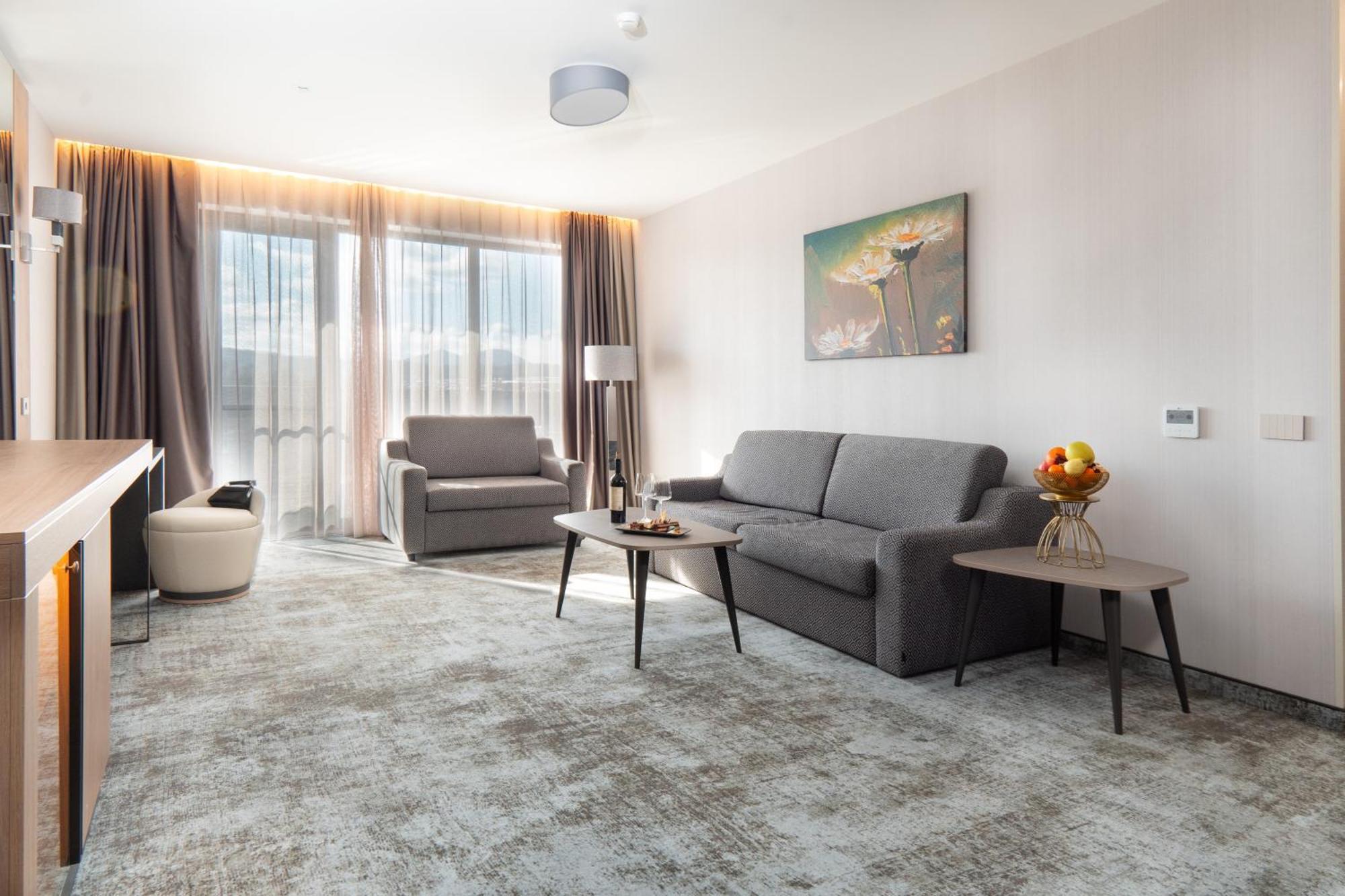 Atmosphere Balneo Hotel & Spa パヴェル・バニャ エクステリア 写真